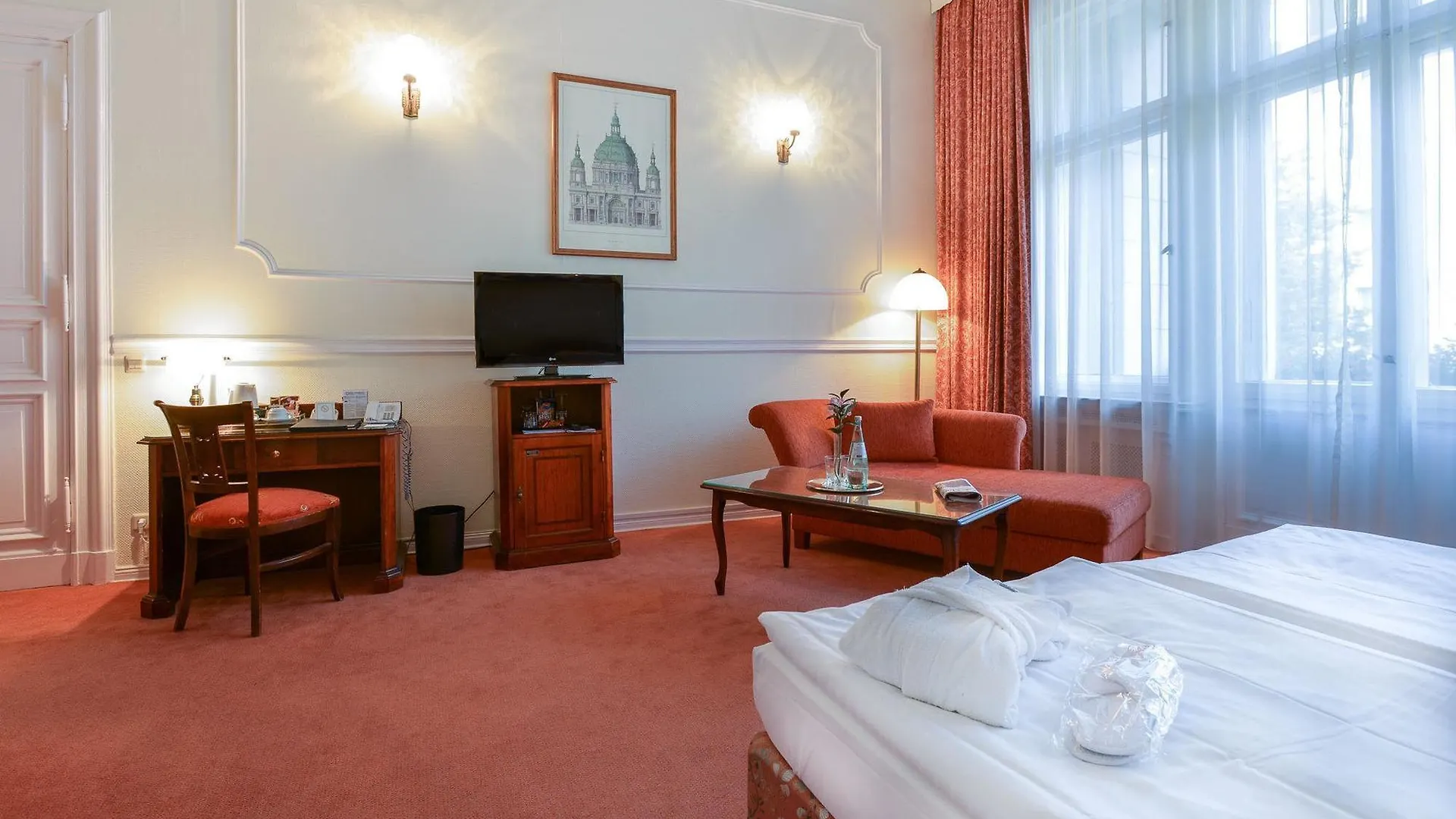 Henri Hotel Berlin Kurfuerstendamm 4*,